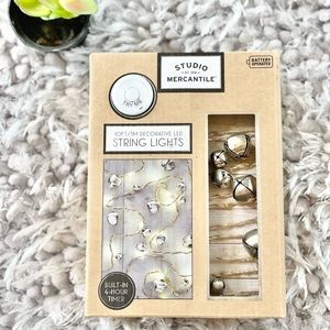 New with tags 10 Ft LED STRING LIGHTS w/ BUILT IN 4 HR TIMER battery operated
